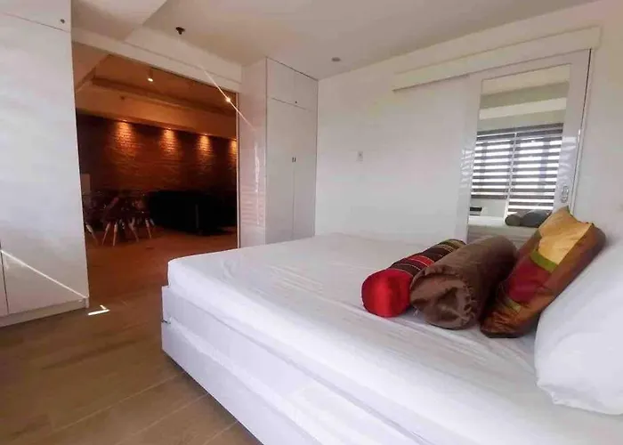 Apartment Cozy60sqm 1br Balcony/prking/wifi/ntflix Near Mall